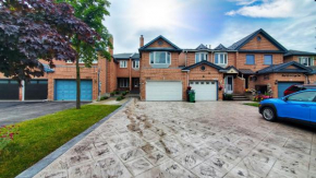 20 minutes from Toronto Pearson Airport